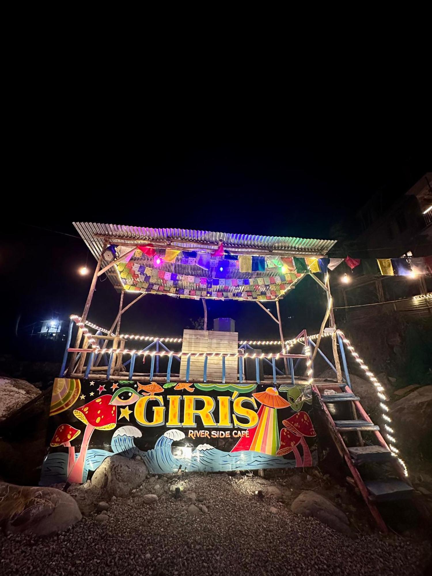 Hostel 360 Degree Manali  Exterior photo