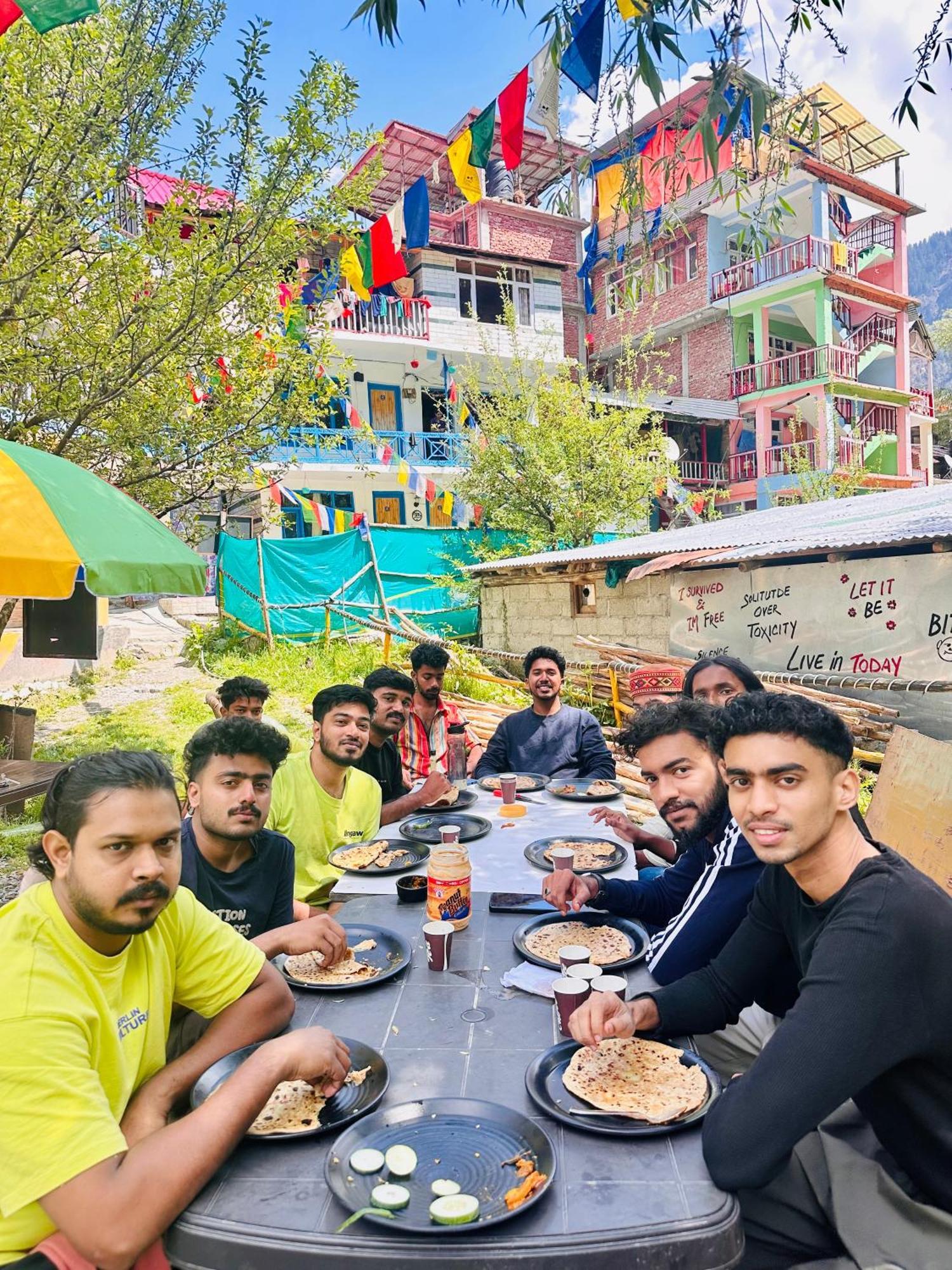 Hostel 360 Degree Manali  Exterior photo